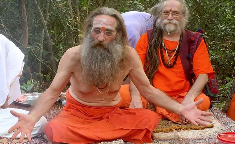 Baba Rampuri Is The First Foreigner To Become A Naga Sadhu