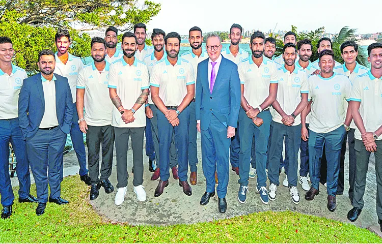 Australian Prime Minister Albanese hosts India and Australia teams