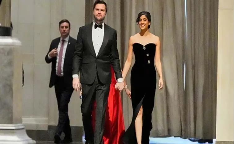 US Vice President Elect JD Vance Wife Usha Makes Stylish Appearance