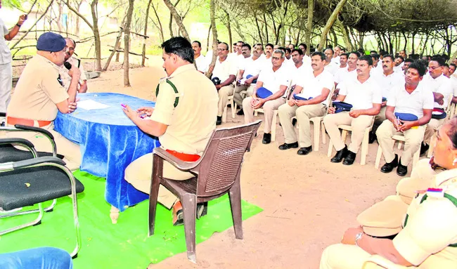 శాంతిభద్రతల పరిరక్షణలో ఏఆర్‌ పోలీస్‌ పాత్ర కీలకం 