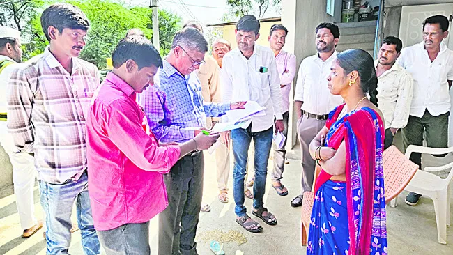 అర్హులందరికీ సంక్షేమ పథకాలు 