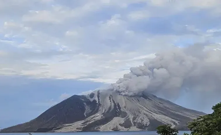 Indonesia Mount Ibu erupts over 1,000 times in January