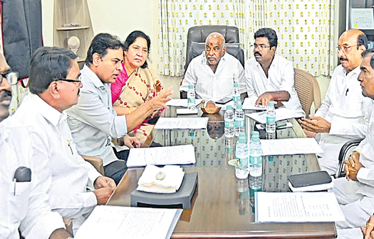 KTR at the first meeting of the party at Niranjan Reddy residence