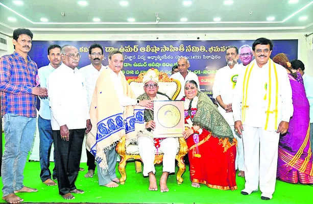 సాహిత్యంతో సమాజ హితం 