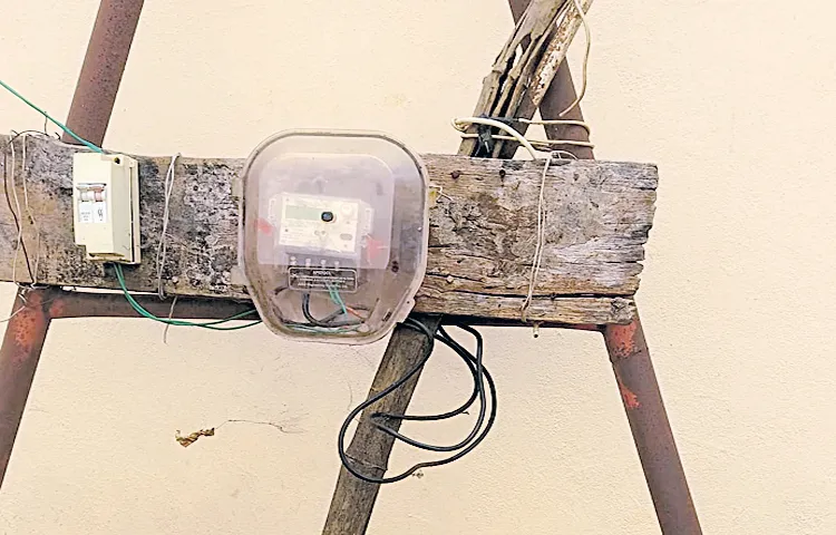 Discoms that install electricity meters but do not provide service numbers