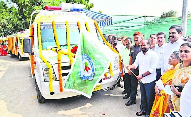 హెచ్‌ఐవీ బాధితుల్లో మనోధైర్యం నింపాలి 