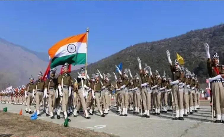 Republic Day in India 942 Soldiers were Awarded Gallantry Service Medals