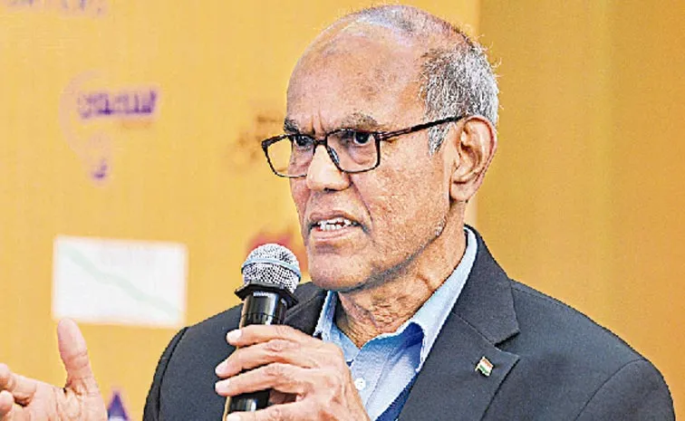 Former RBI Governor Duvvuri Subbarao at Hyderabad Literary Festival discussion