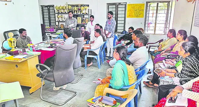 నాణ్యమైన విద్యనందించాలి
