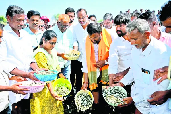 మత్స్యకారుల సంక్షేమానికి కృషి 