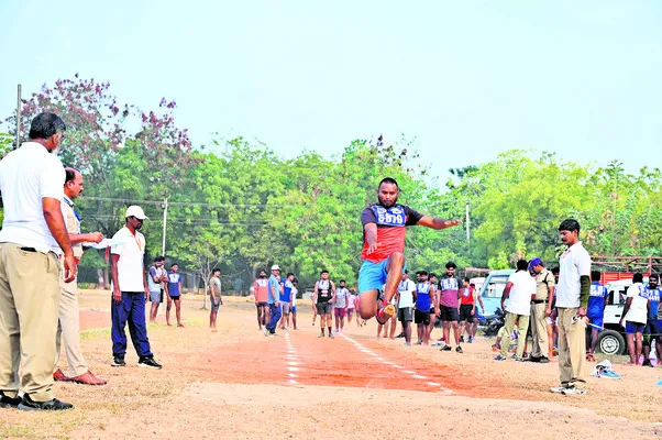 మూడో రోజు 204 మంది ఎంపిక