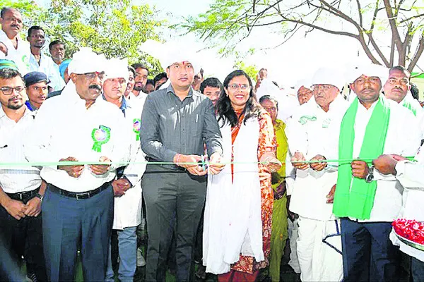 పిట్టబొంగరంలో రక్తదాన శిబిరం