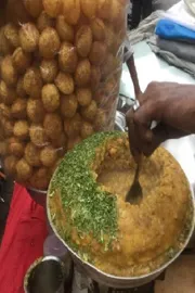 PANIPURI WALA GETS GST NOTICE BASED ON PHONEPE AND RAZORPAY RECORDS2