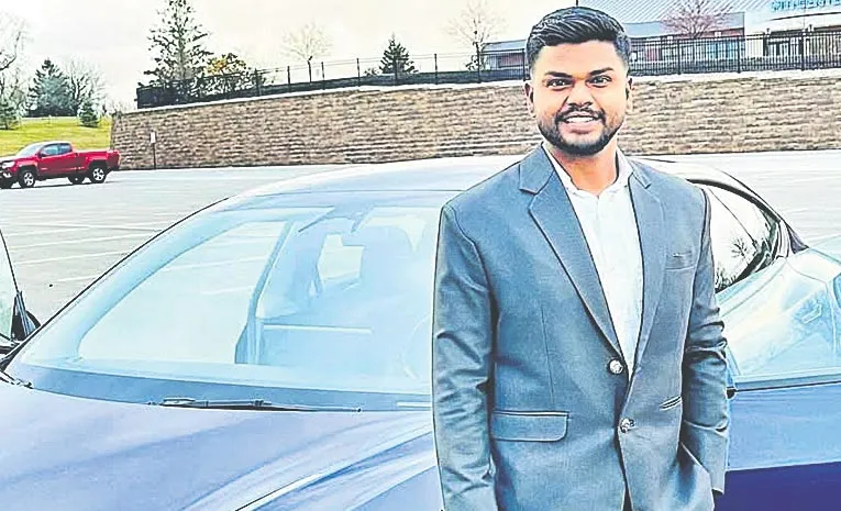 hyderabad young man ends of life in america road accident