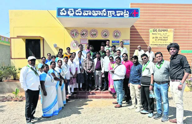 పల్లె దవాఖానలో  కేంద్ర బృందం తనిఖీ
