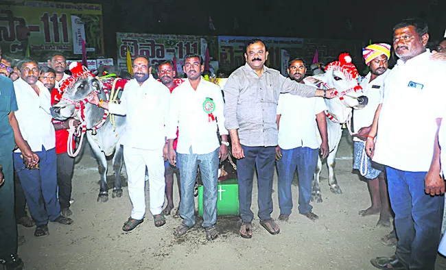 సంస్కృతిలో భాగం ఎడ్ల బల ప్రదర్శన 