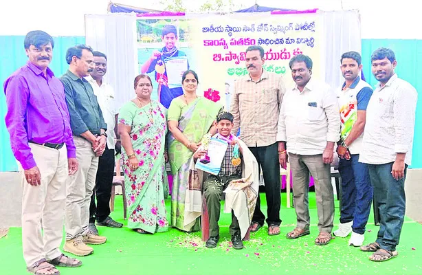 ఆటో బోల్తా.. ఐదుగురికి గాయాలు 