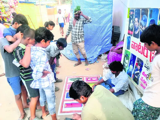 దర్శిపర్రులో జోరుగా గుండాట 