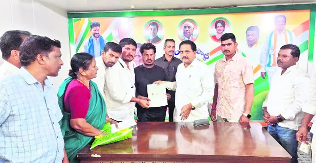 కొనసాగుతున్న హమాలీల సమ్మె 
