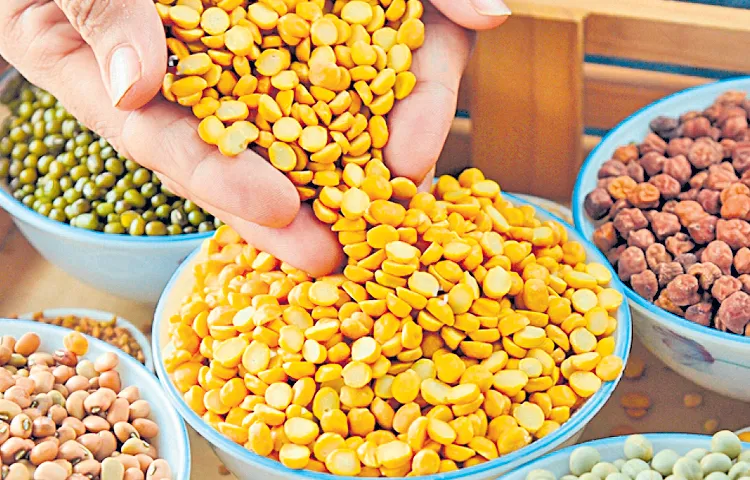 Fluctuations in per capita availability of pulses