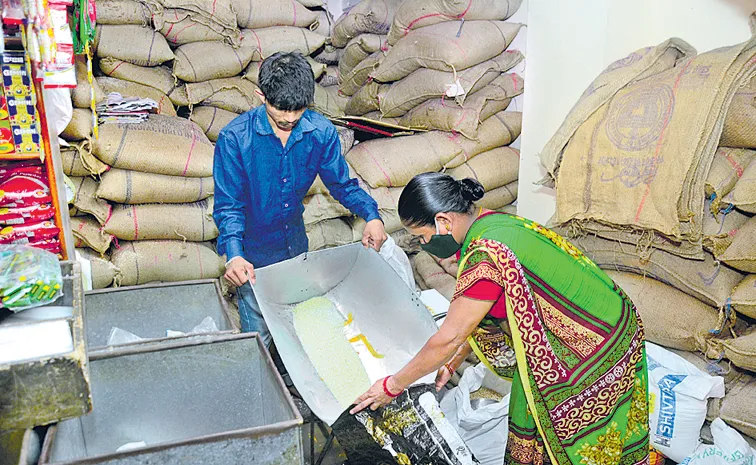 Ration rice not supplied to ration shops in Telangana