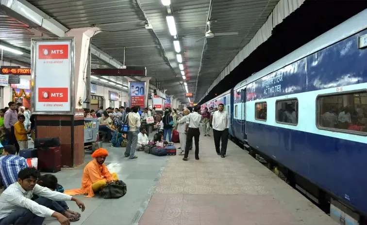 64 Passengers Bought Third AC Tickets got Stunned to Find Sleeper Coach at Jaipur Railway Station