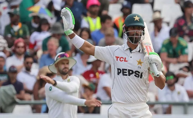 Pakistan Misses Innings Defeat In Second Test Vs South Africa