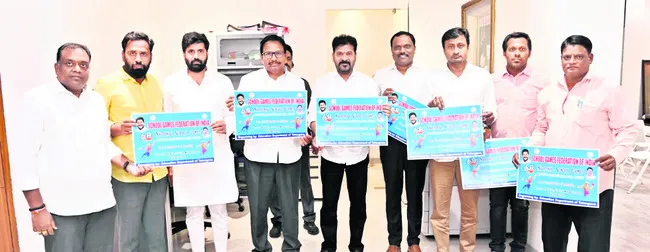 హ్యాండ్‌బాల్‌ పోస్టర్లను ఆవిష్కరించిన సీఎం 