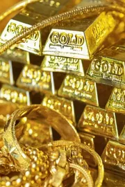 Is This The Right Time To Invest In Gold Here's What Experts Say