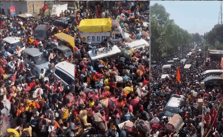 300 Km Long Traffic In Maha Kumbh Mela Road