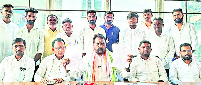 ‘నవోదయ’ను తరలించొద్దు