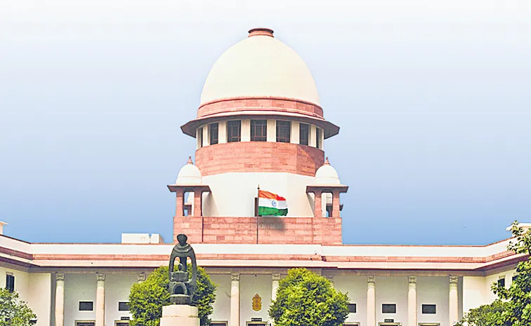 Supreme Court fires on BRS MLAs Party defection case