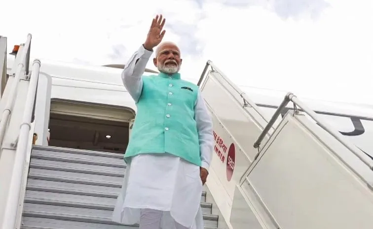 Mumbai Police receives Call Over PM Modi Aircraft