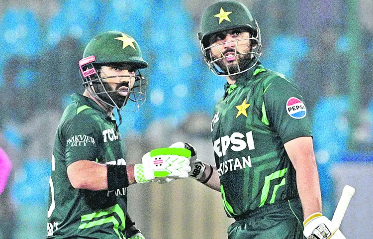 Pakistan enters tri nation tournament final with win over South Africa