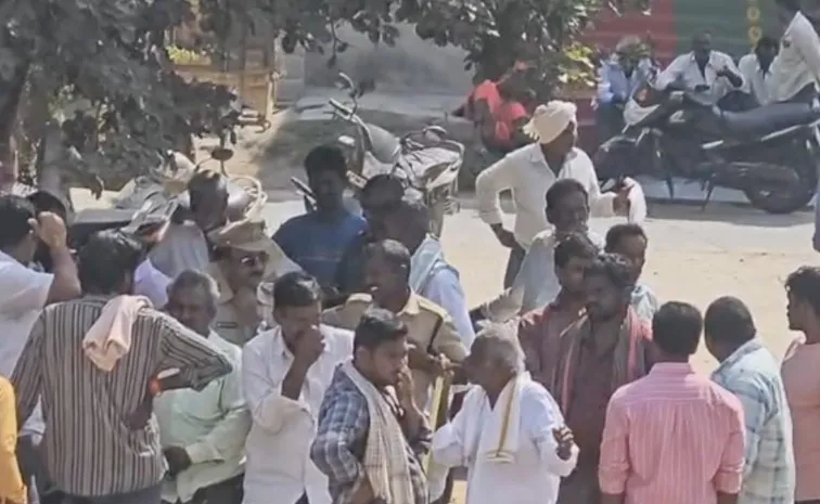 Tdp Leaders Attempt To Attack Ysrcp Woman Zptc In Palnadu District