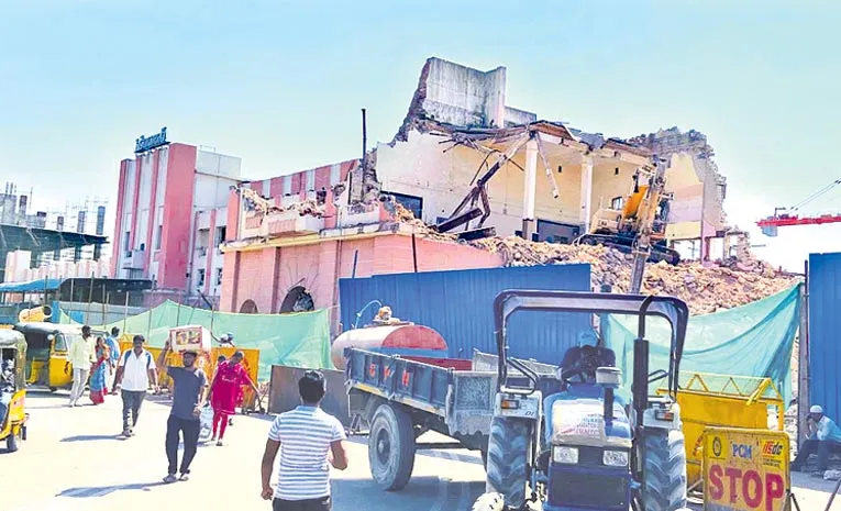 151-year-old railway station razed as part of reconstruction project