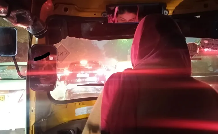 Delhi Woman Auto Driver Neelam Story Viral