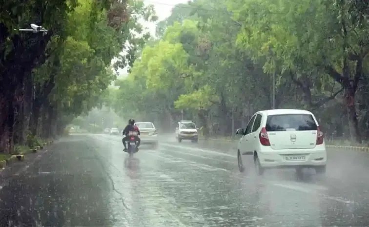 Cyclonic Wind in Bay of Bengal IMD Alert of Heavy Rain in 13 States