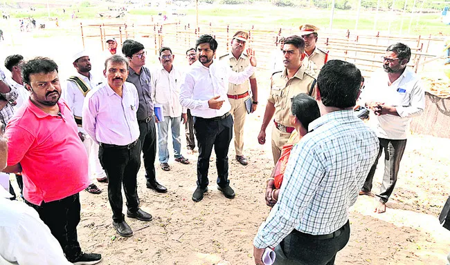 జాతర ఘనంగా నిర్వహించాలి