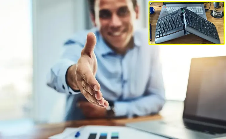 Recruiter Breaks Keyboard After Candidate Rejects Job Offer Last Minute In Uk