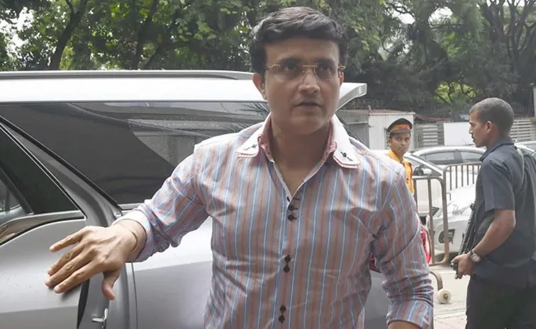 Cricketer Sourav Ganguly Car Crashes On Durgapur Highway