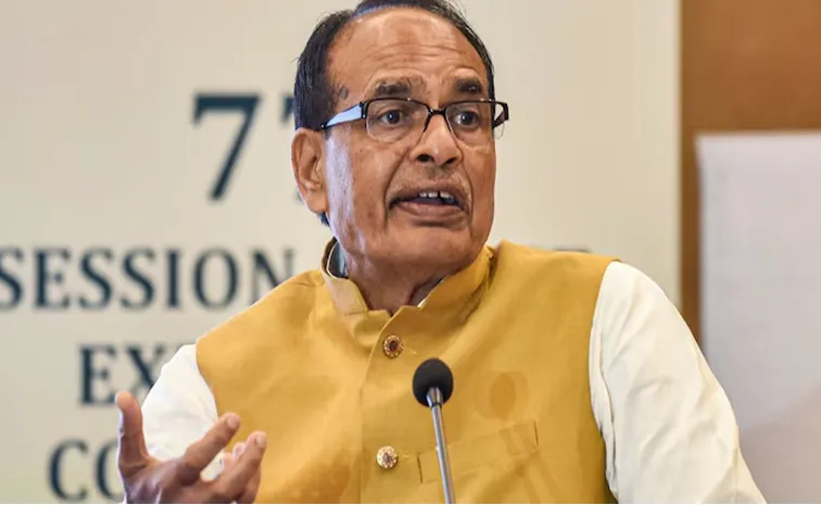 Central Minister Shivraj Singh Chouhan Slams Air India