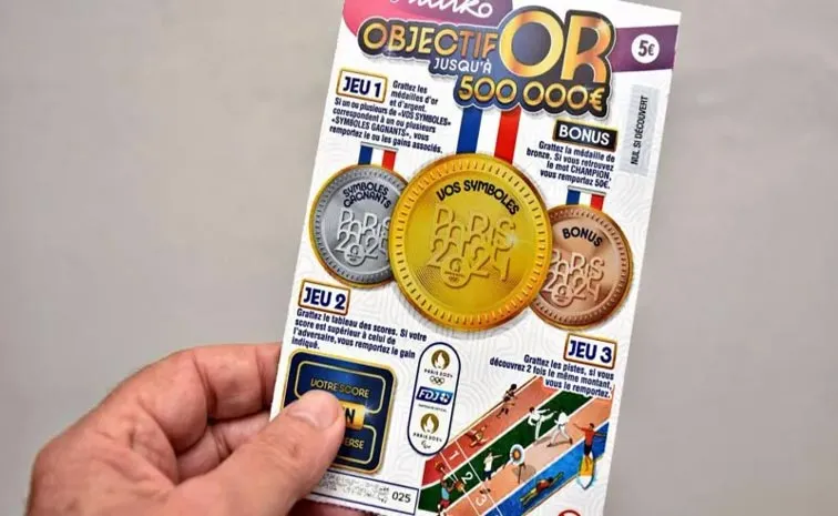 Man offers to split winnings after thieves hit jackpot with his credit card