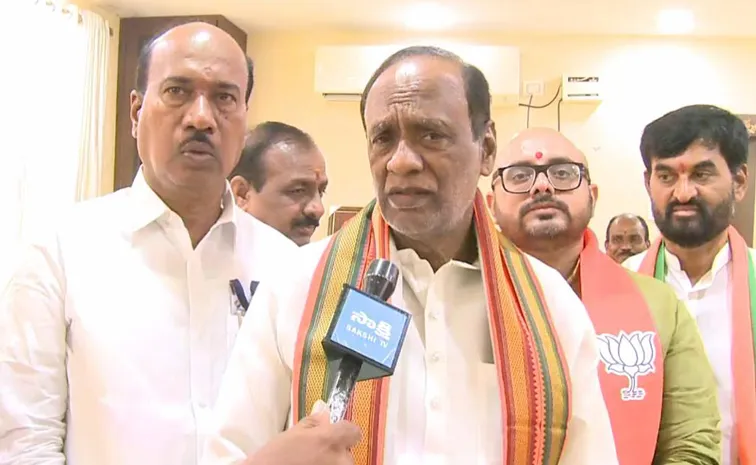 BJP MP Laxman Interesting Comments Over Telangana Politics