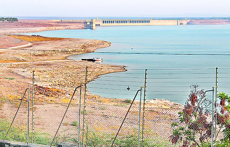 Government sources want to control water supply for other needs