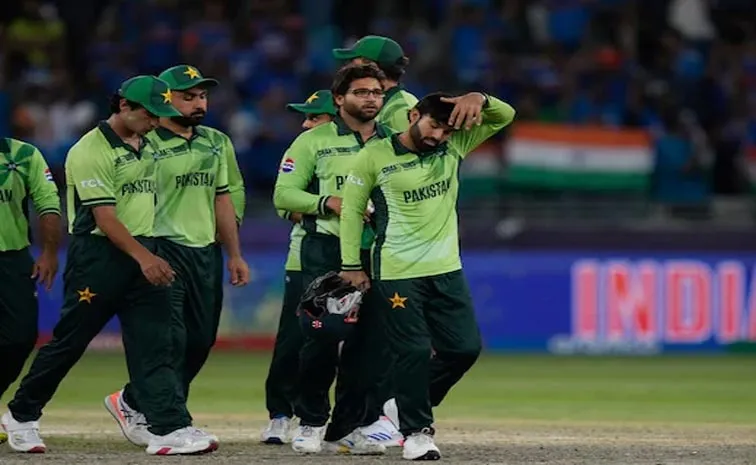 Champions Trophy 2025: Pakistan H‌opes Of Reaching Semifinals Hang By A Thread After Its Defeat To India