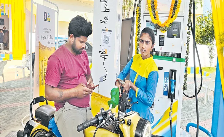 Women groups in Telangana to be allotted a petrol pump