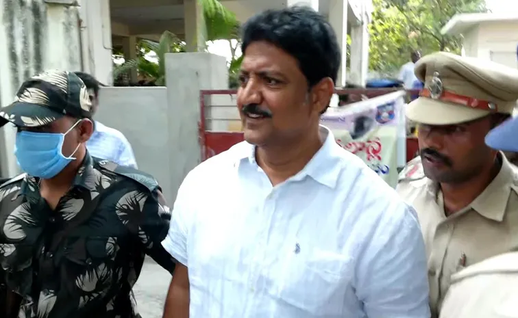 Police Questioned Vallabhaneni Vamsi For The Second Day