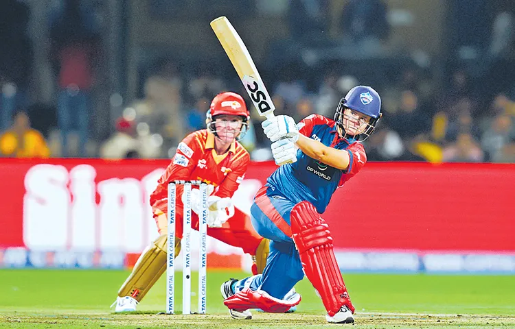 Delhi Capitals beat Gujarat by six wickets in wpl 