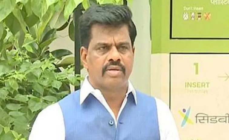 Vijayawada Police issue notice to former MP Gorantla Madhav